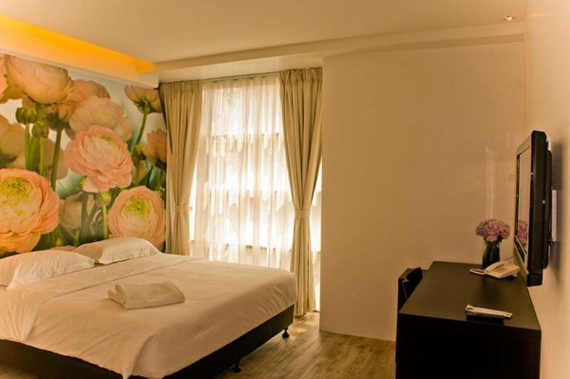 วี การ์เดน โฮเต็ล Hotel กัวลาลัมเปอร์ ภายนอก รูปภาพ